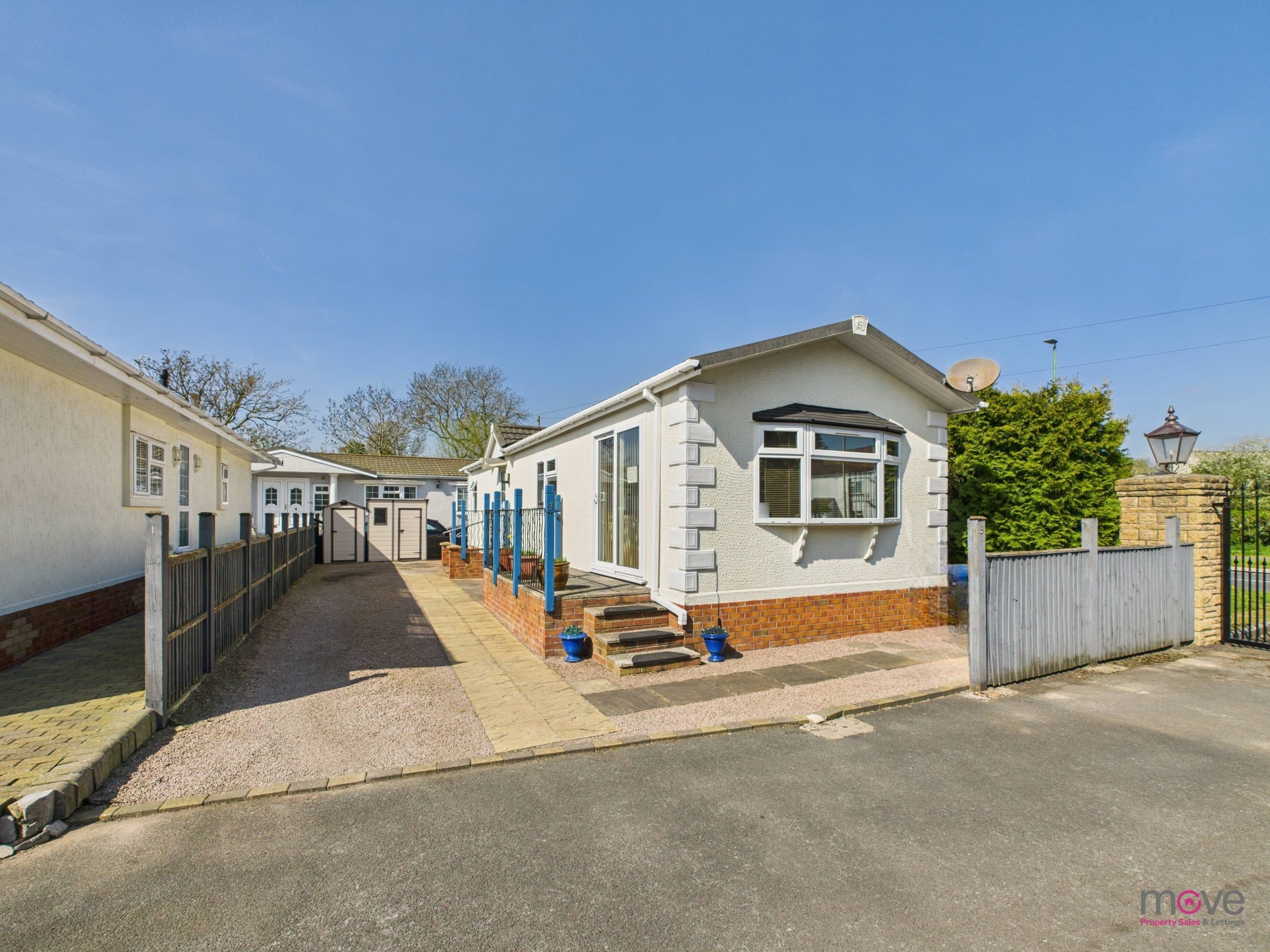 Gloucester Road, Staverton, GL51